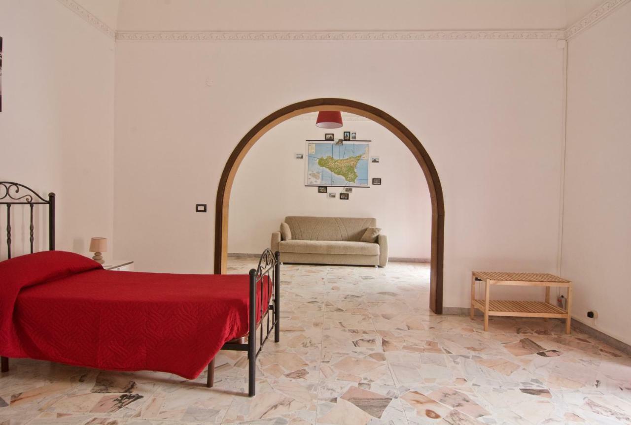 Il Sole Azzurro Ct Apartment Catania Bagian luar foto
